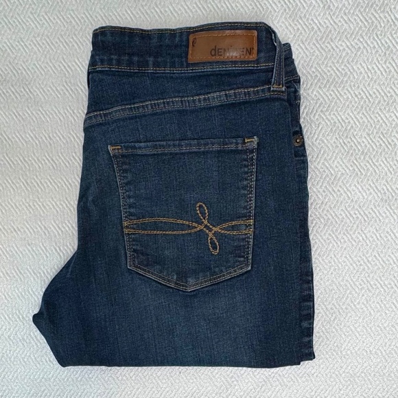 Denizen from Levi's Modern Straight Crop Jean, Dark Blue, Women's Size 12 - Picture 2 of 9